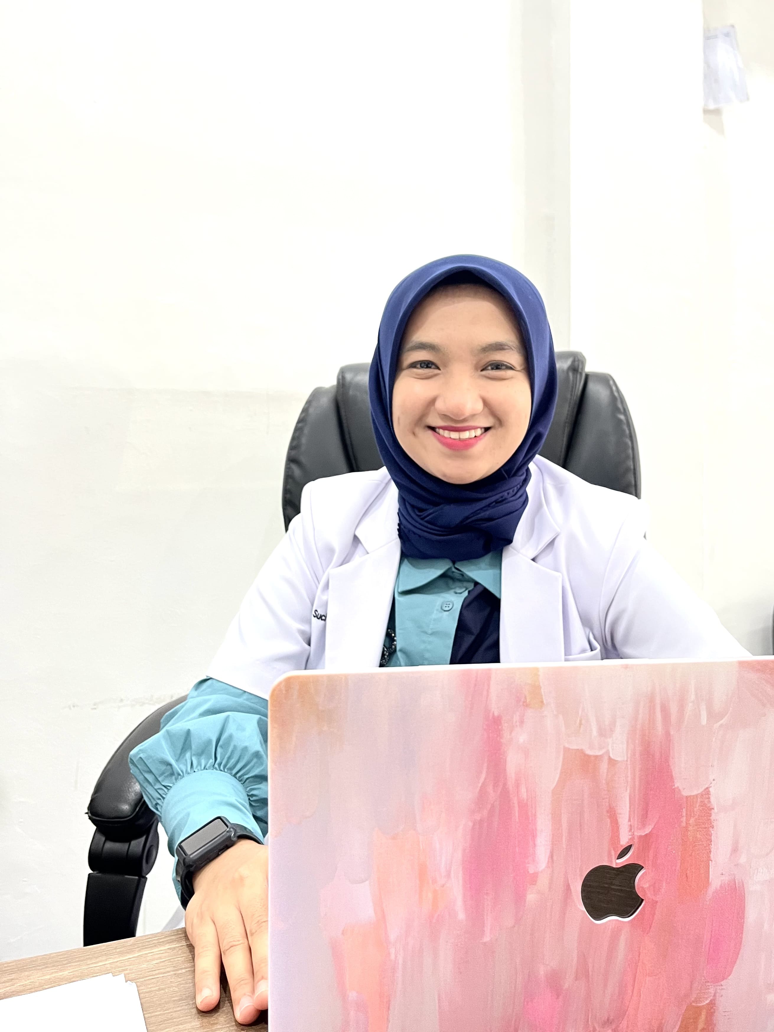 Foto SUCI RAHMASARI