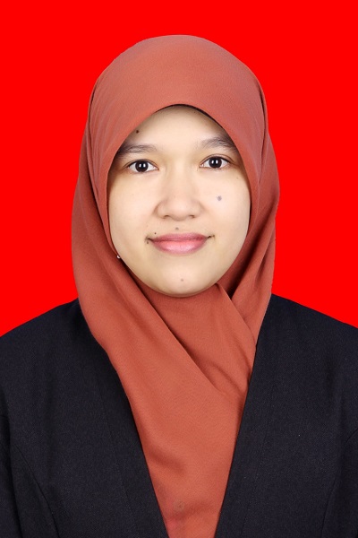 Foto YELLY HERIEN